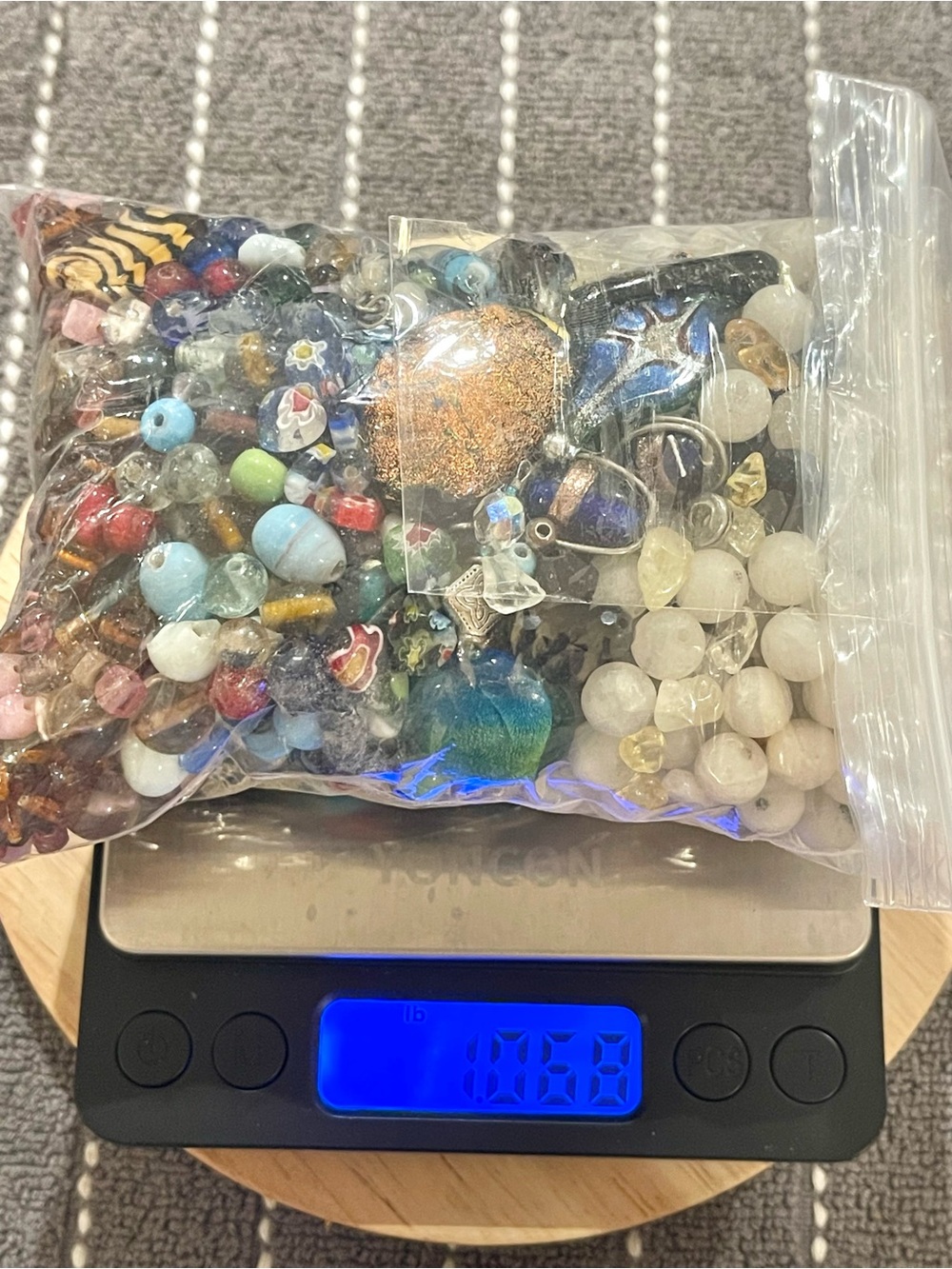 🌑BULK One Pound Estate Collection Craft Glass Beads Mix for DIY🌑 - Picture 2 of 6
